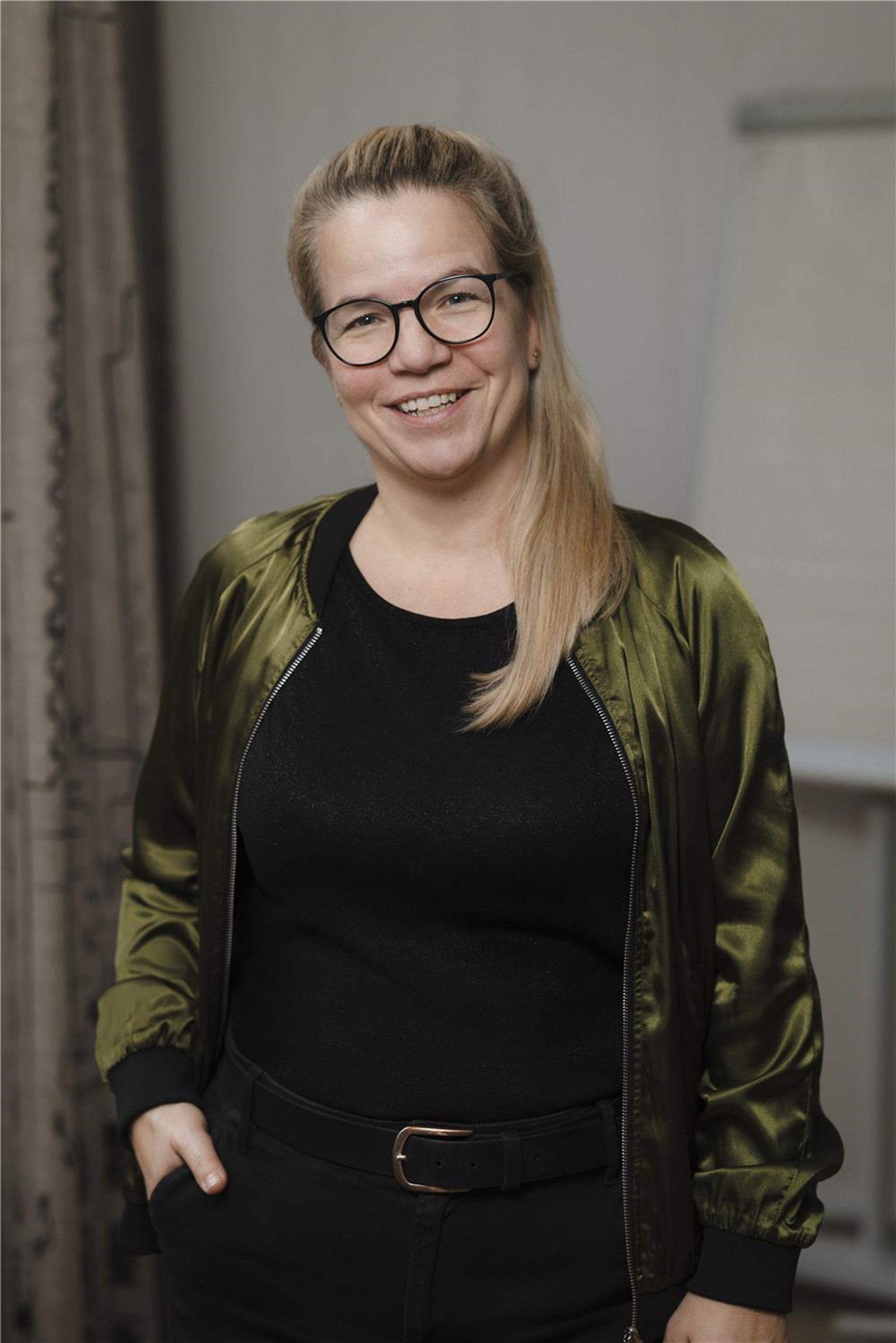 Porträt von Iris Hirsch